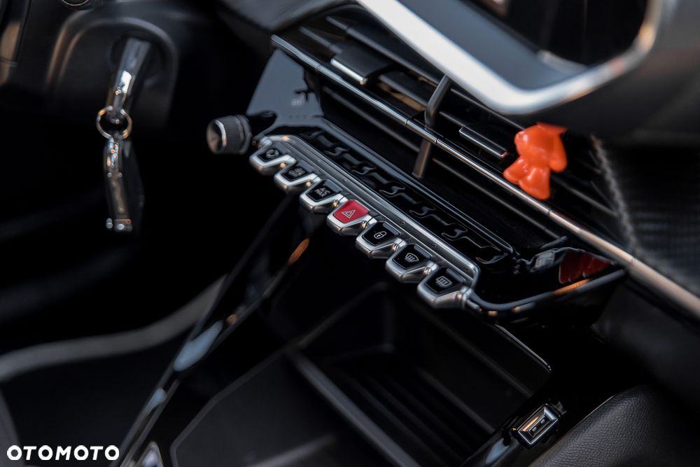 Peugeot 2008 1.2 PureTech Allure Pack S&S - 24