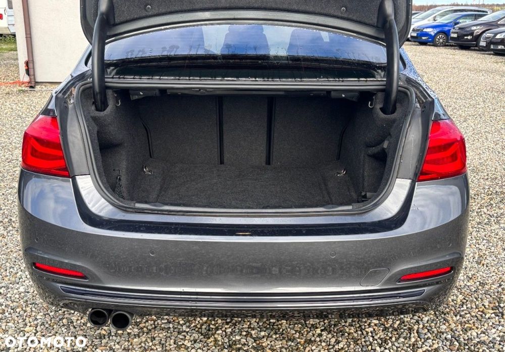 BMW Seria 3 - 25