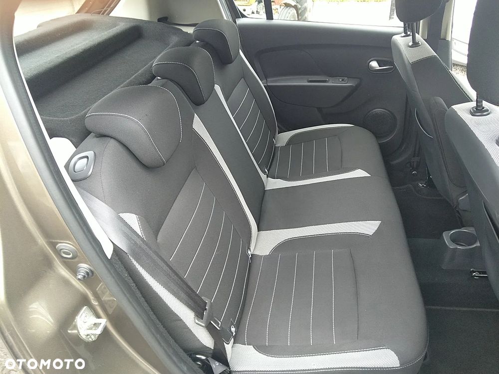 Dacia Sandero Stepway TCe 90 (S&S) Celebration - 13