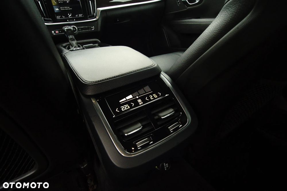 Volvo S90 T5 Momentum - 14