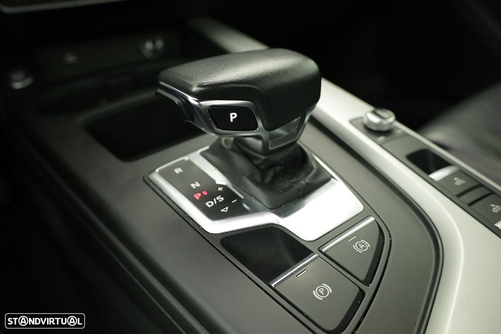 Audi A5 Cabrio 40 TFSI S tronic S line - 17