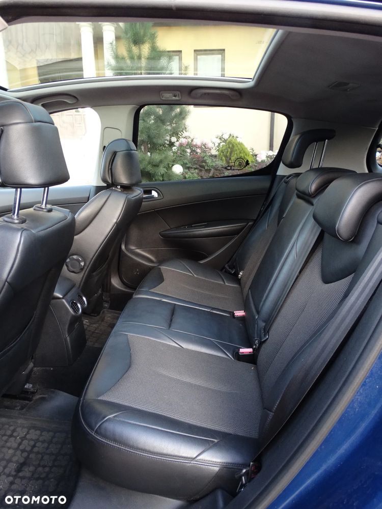 Peugeot 308 1.6 Premium Plus - 11