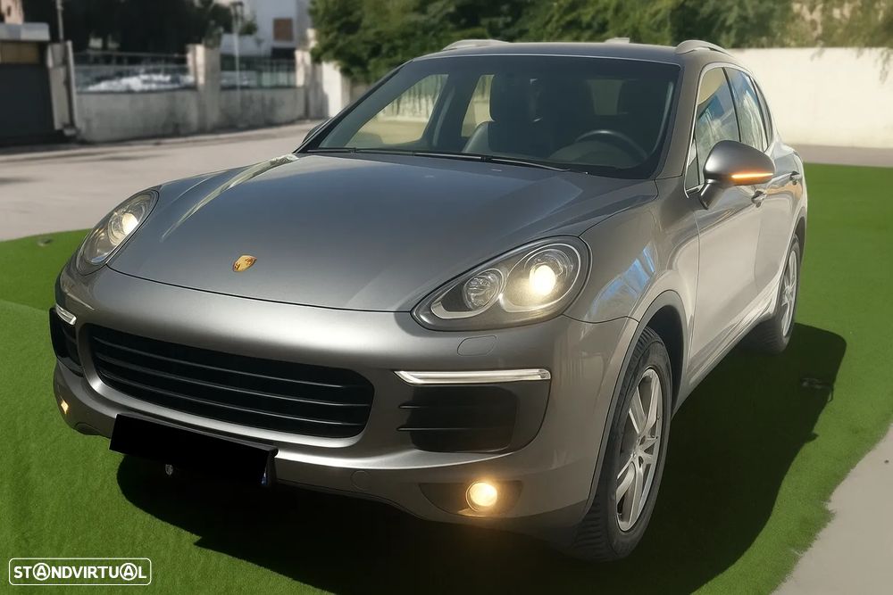 Porsche Cayenne S E-Hybrid - 1