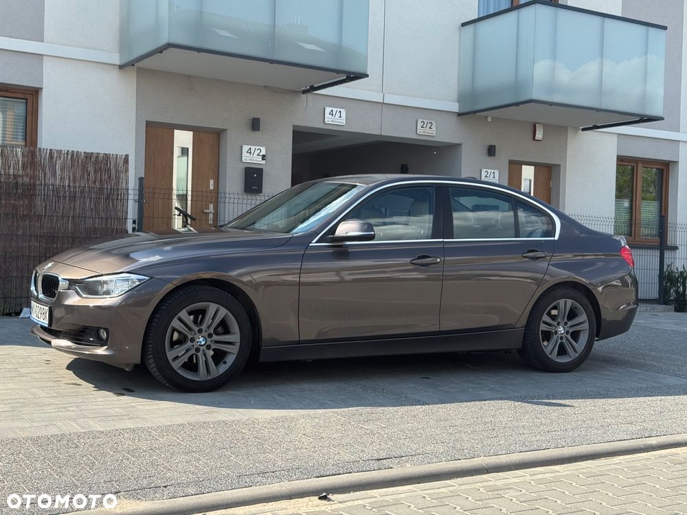 BMW Seria 3 320i Sport-Aut - 2