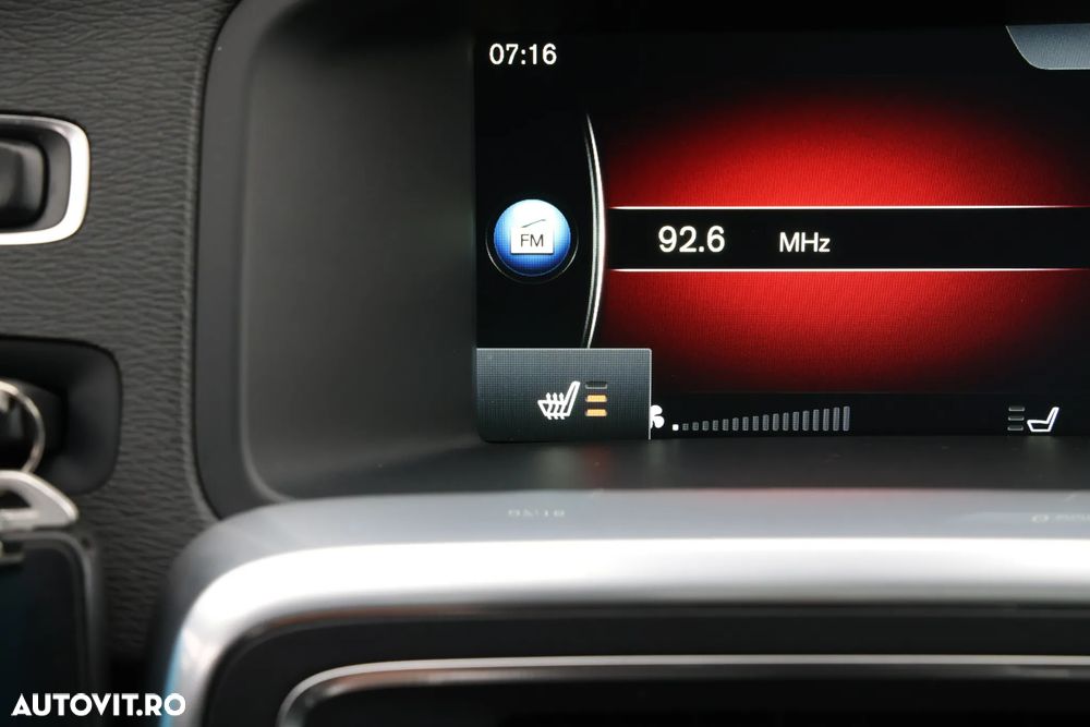 Volvo V60 D6 Twin Engine Geartronic RDesign - 23