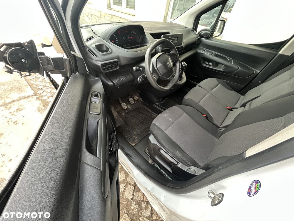 Peugeot Partner - 8