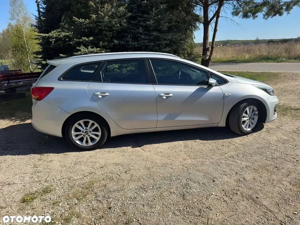 Kia Ceed - 21