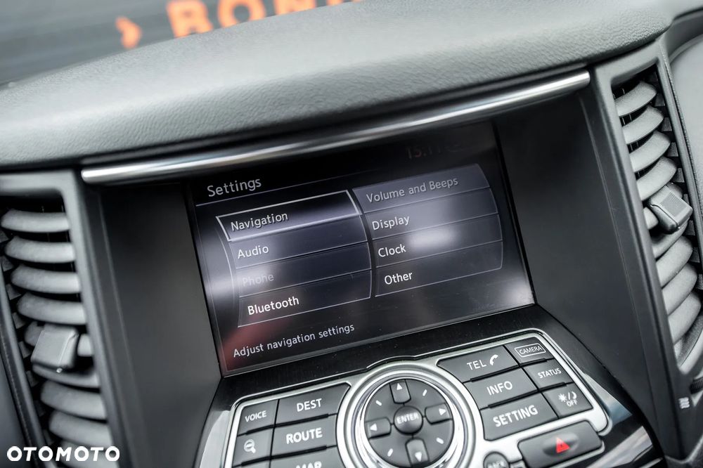Infiniti QX70 3.7 S Premium - 30