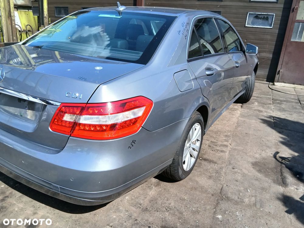 Mercedes E-Kl W212 2.2 CDI  Lakier 792 Maska drzwi zderzak błotnik  klapa  felgi zawieszenie - 9