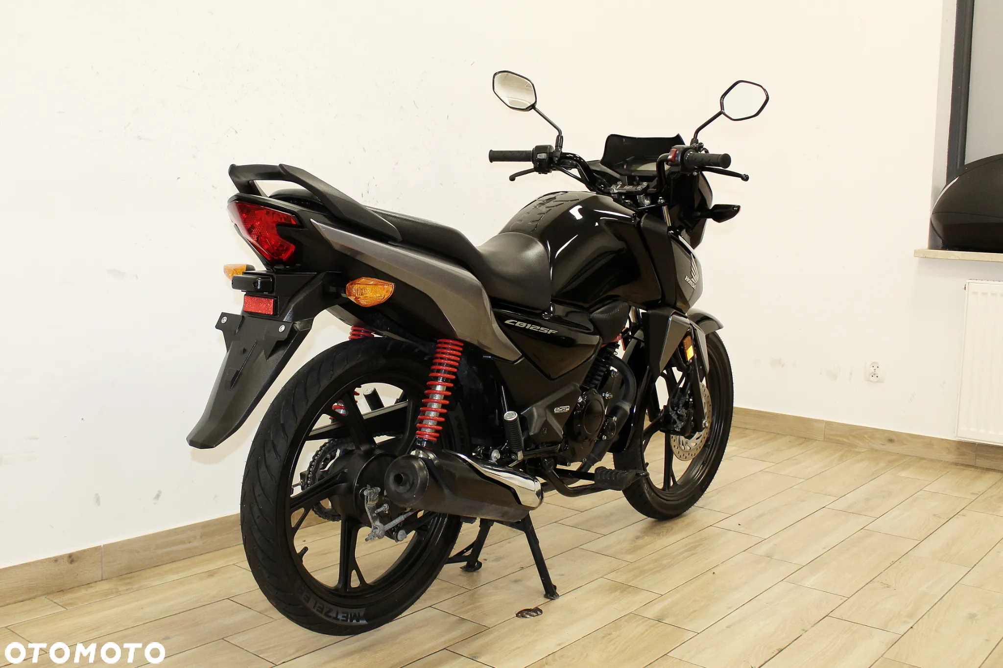Honda CBF - 7