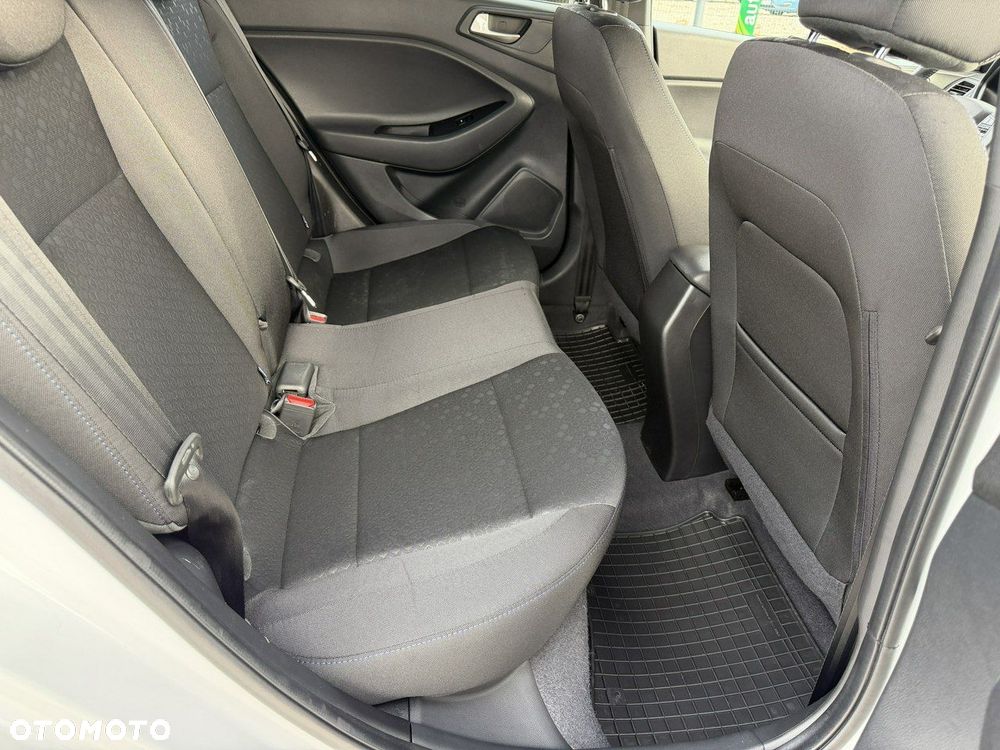 Hyundai i20 blue 1.2 YES!+ - 34