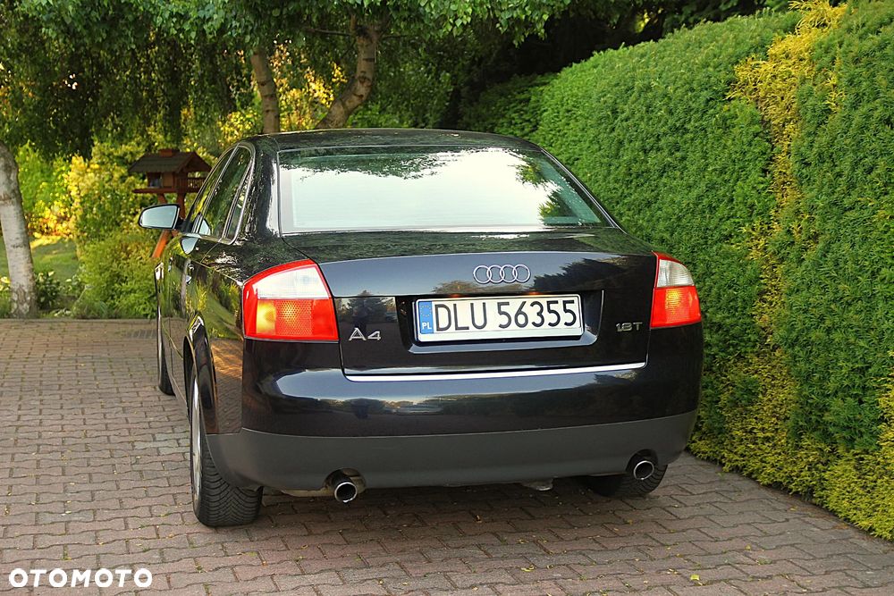 Audi A4 Limousine - 12
