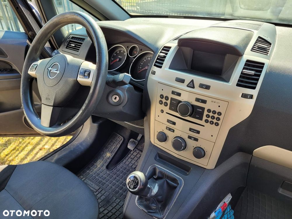 Opel Zafira - 6