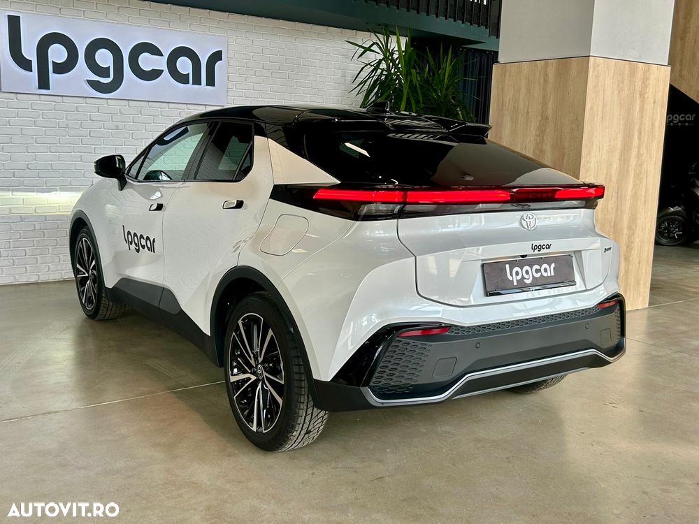 Toyota C-HR - 7