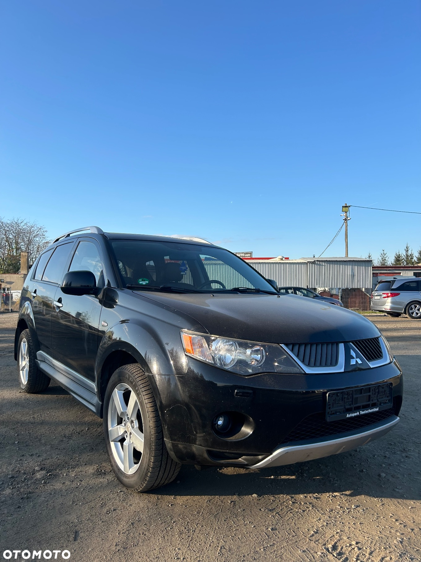 Mitsubishi Outlander 2.4 4WD CVT Intense - 3