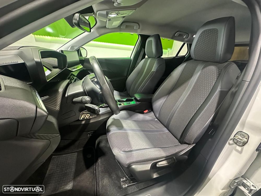 Peugeot e-2008 50 kWh Active Pack - 7