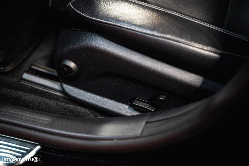 Mercedes-Benz E 220 d 9G-TRONIC AMG Line - 8