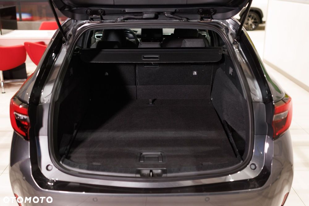 Toyota Corolla 1.8 Hybrid Comfort - 23