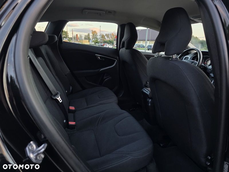 Volvo V40 D2 Drive-E Base - 10