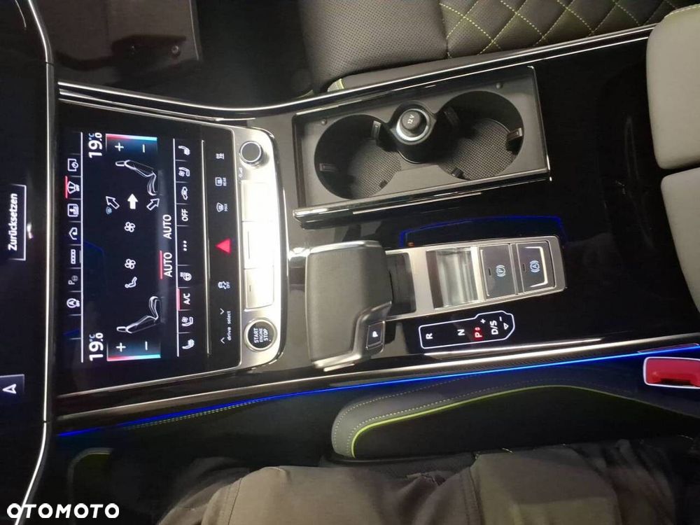 Audi A8 60 TFSI mHEV Quattro Tiptr - 18