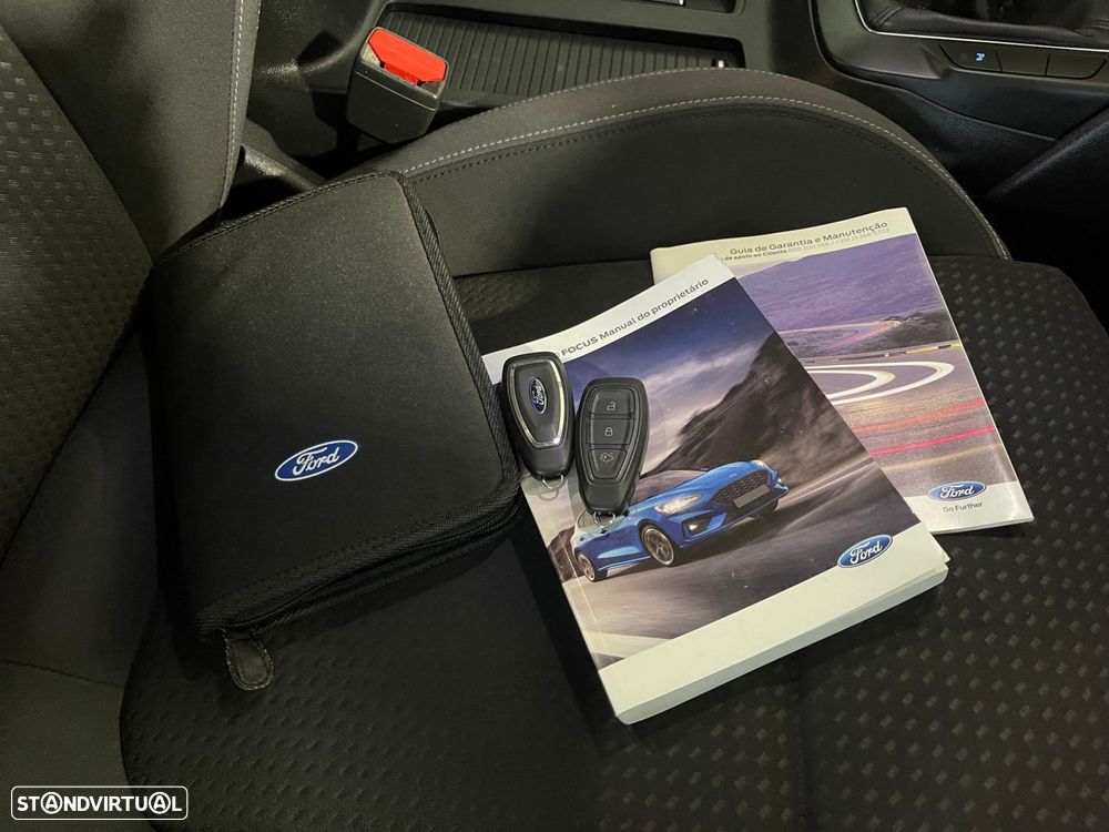 Ford Focus SW 1.5 TDCi EcoBlue Connected - 29