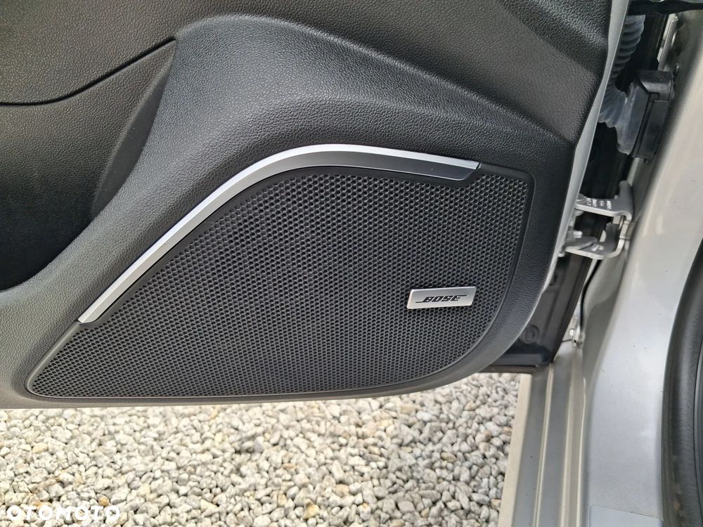Renault Megane ENERGY dCi 110 EDC BOSE EDITION - 20