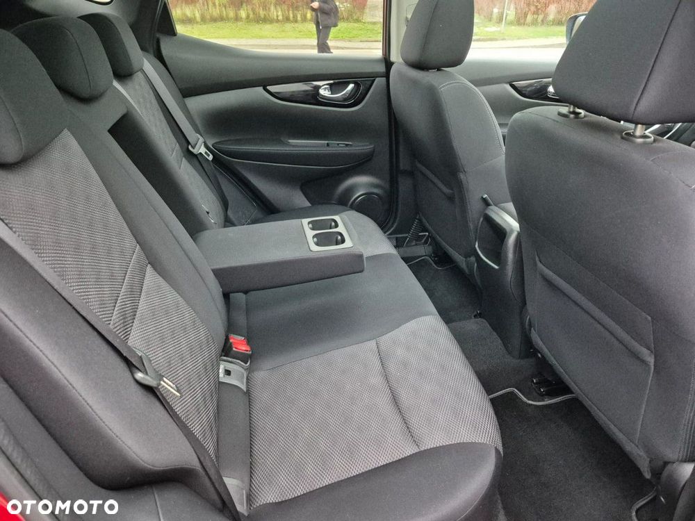 Nissan Qashqai 1.2 DIG-T Visia EU6 - 12