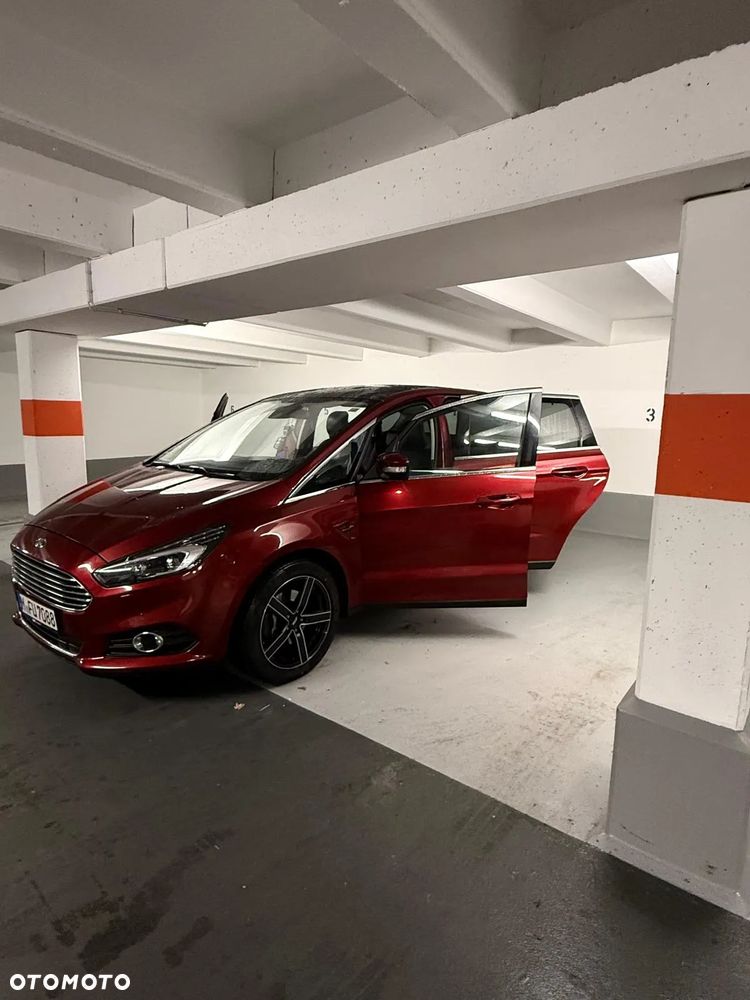 Ford S-Max 2.0 TDCi Titanium PowerShift - 2