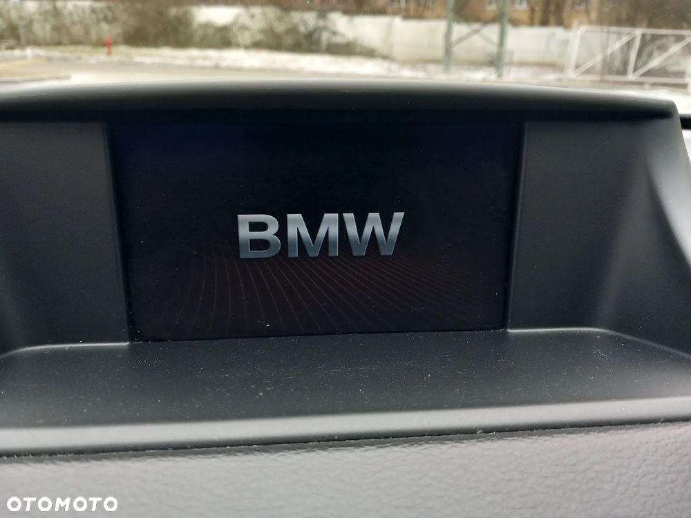 BMW Seria 1 116d - 19