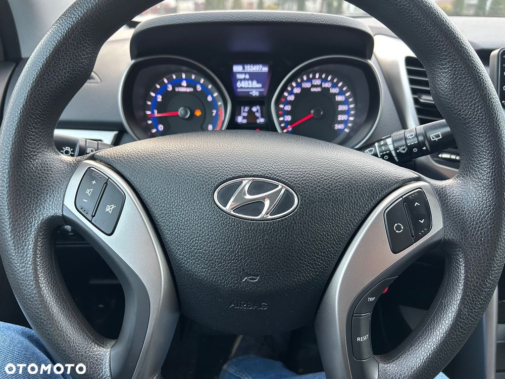 Hyundai i30 1.6 Comfort - 28