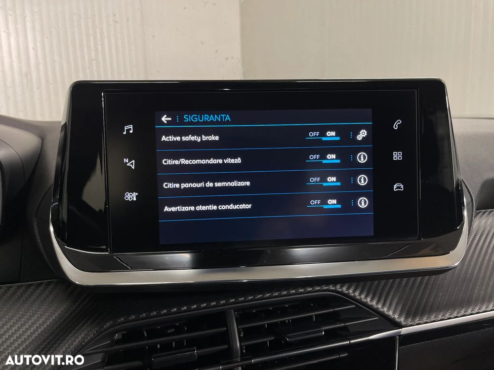 Peugeot 2008 1.5 BlueHDI FAP Active - 19