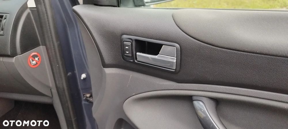 Ford Kuga 2.0 TDCi 4WD Trend - 26