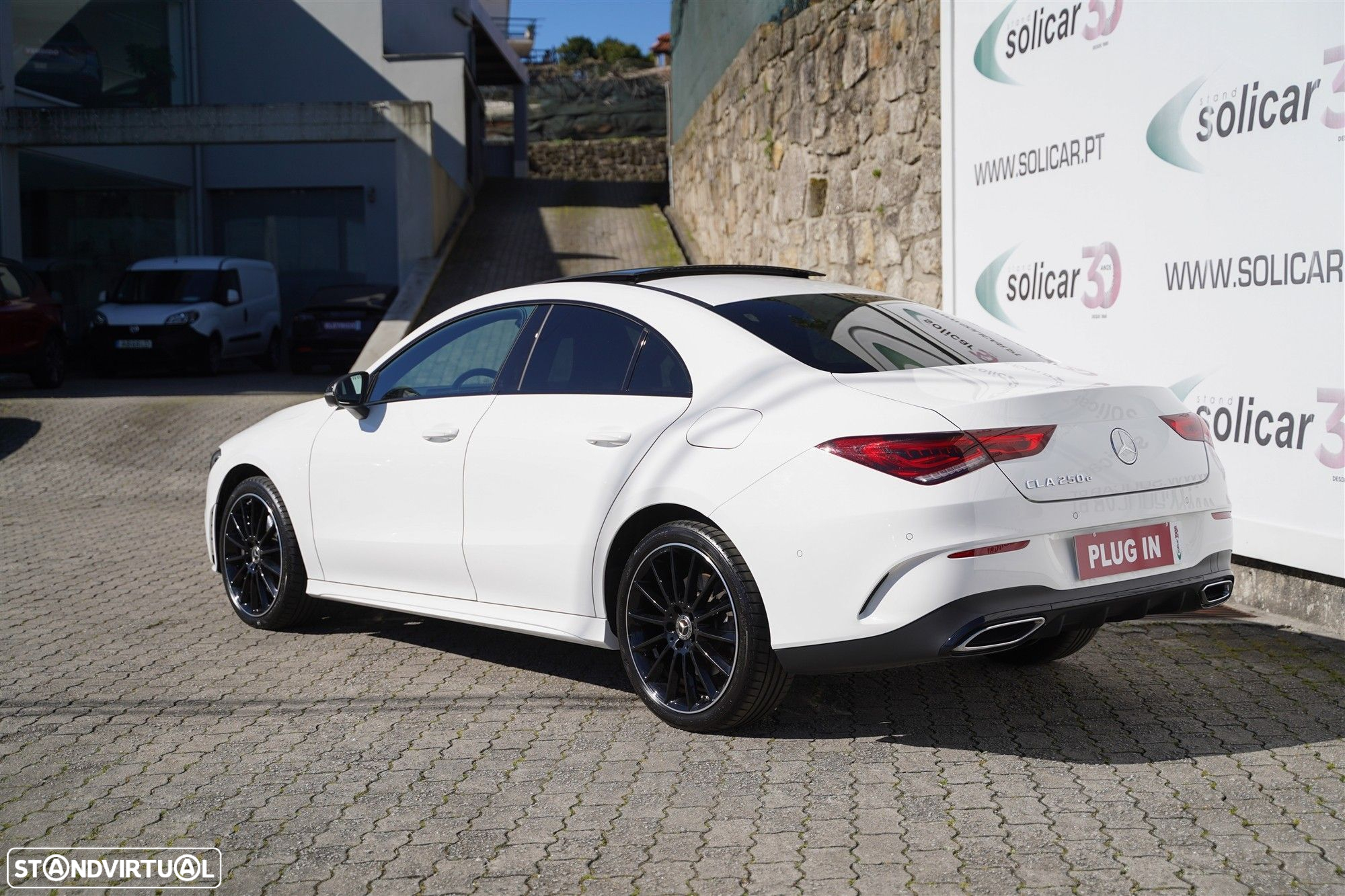 Mercedes-Benz CLA 250 e AMG Line - 2