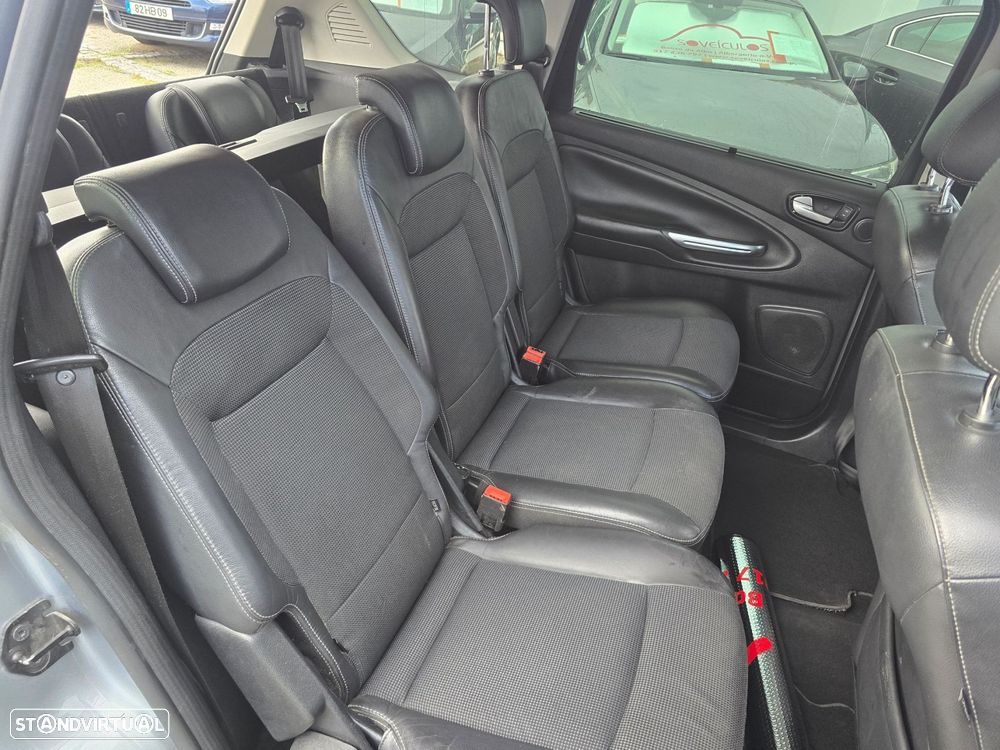 Ford S-Max 1.8 TDCi Titanium 7L - 9