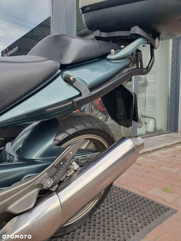 Honda CBF - 10
