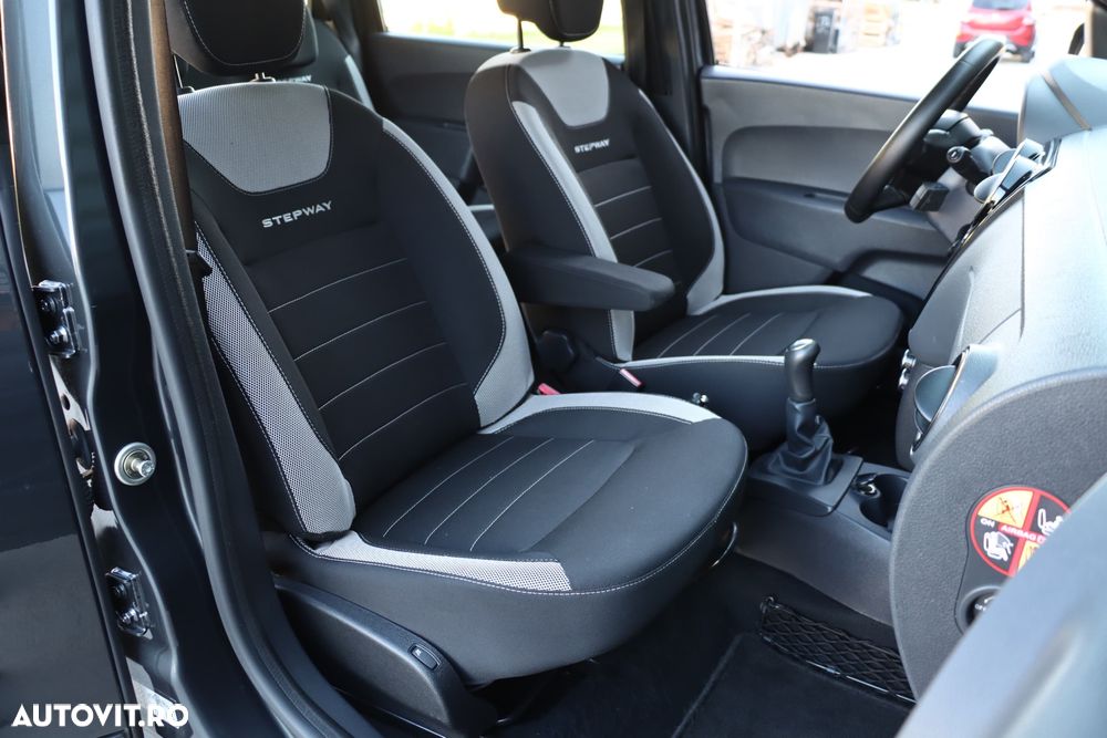 Dacia Lodgy 1.6 SCe Stepway - 14