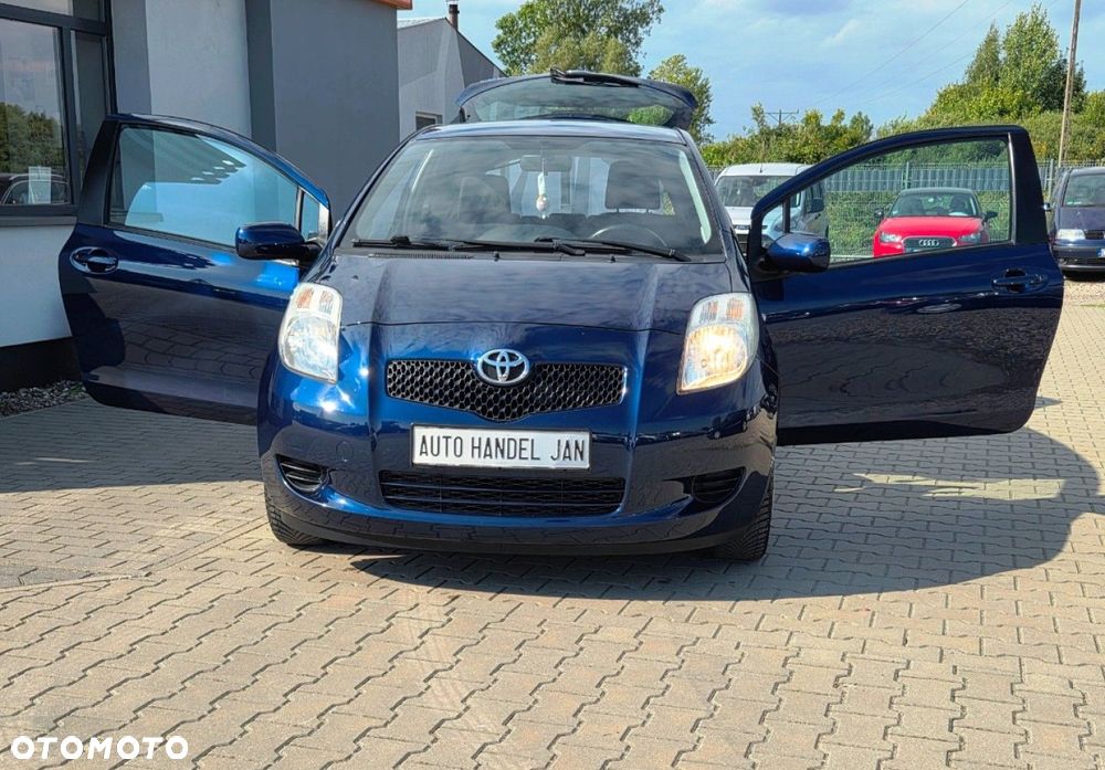 Toyota Yaris - 17