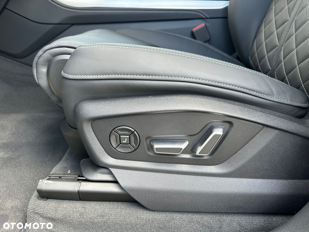 Audi Q8 - 16