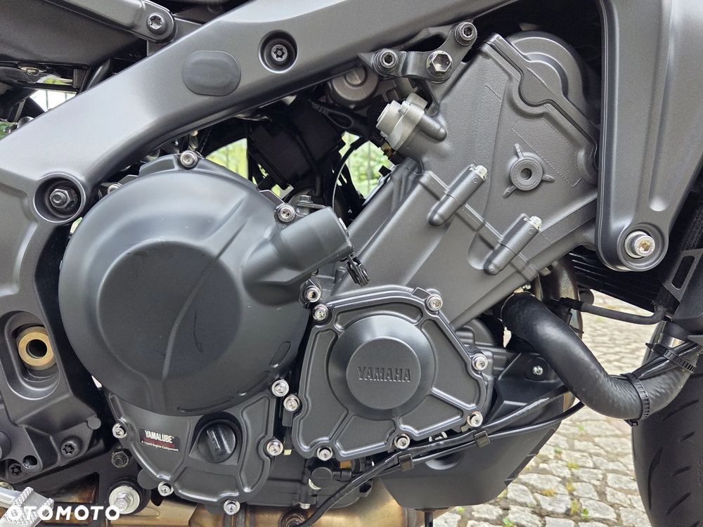 Yamaha MT - 12