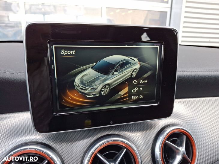 Mercedes-Benz CLA 200 7G-DCT Urban - 30