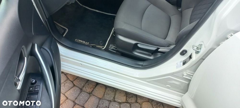 Toyota Corolla 1.8 Hybrid GPF Comfort - 14
