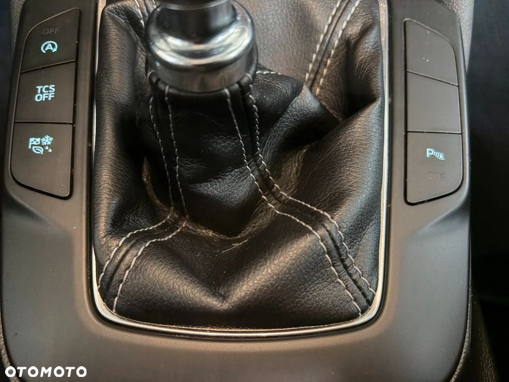 Ford Focus 1.0 EcoBoost Titanium X - 23