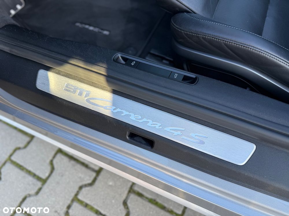Porsche 911 Carrera 4S PDK - 13