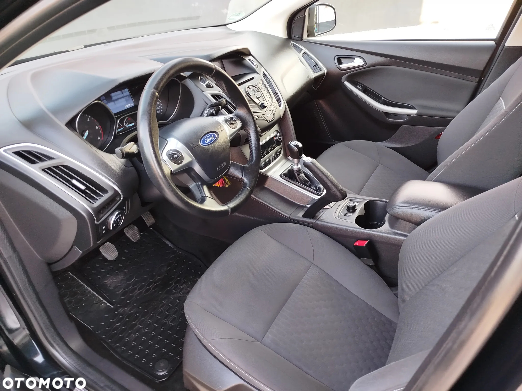 Ford Focus 1.6 TDCi DPF Titanium - 8