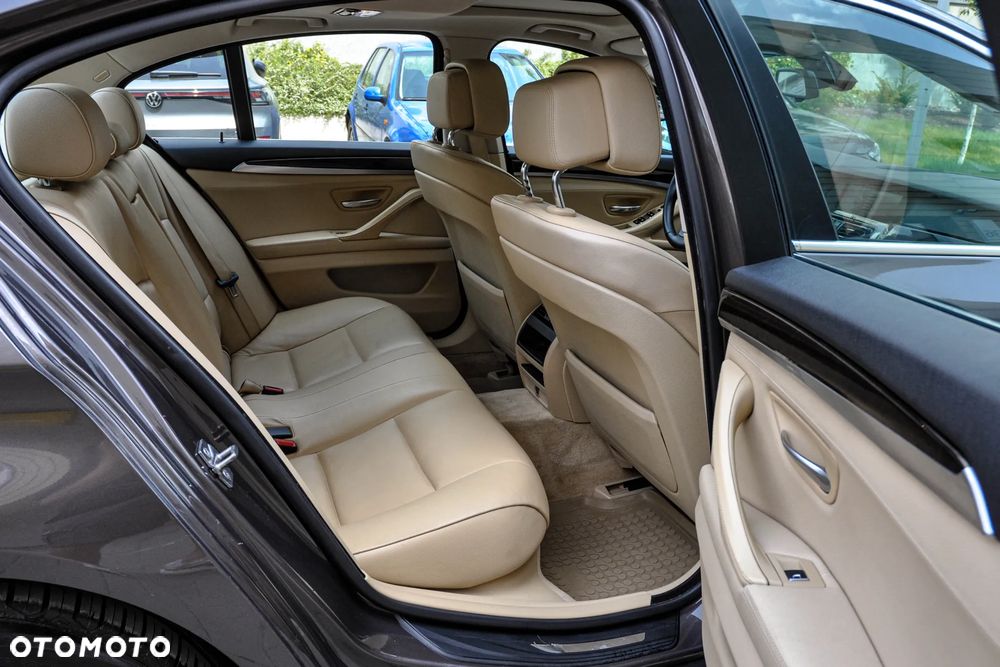 BMW Seria 5 - 13