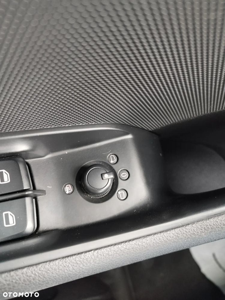 Audi A3 Sportback 1.4 TFSI Attraction - 35