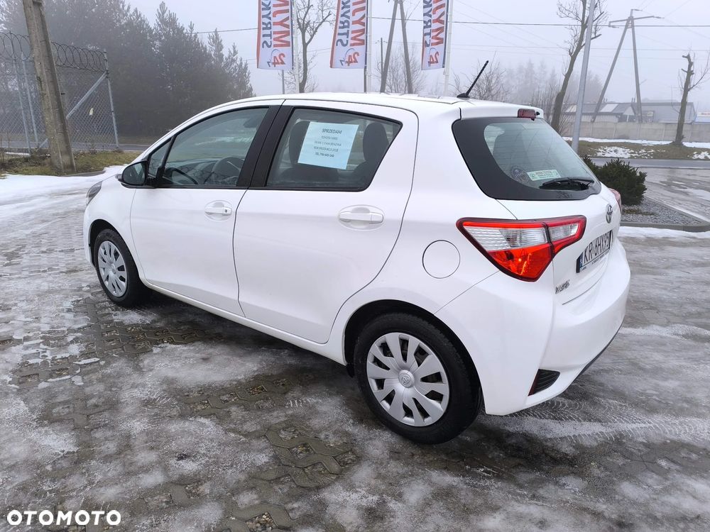 Toyota Yaris 1.5 Active - 11