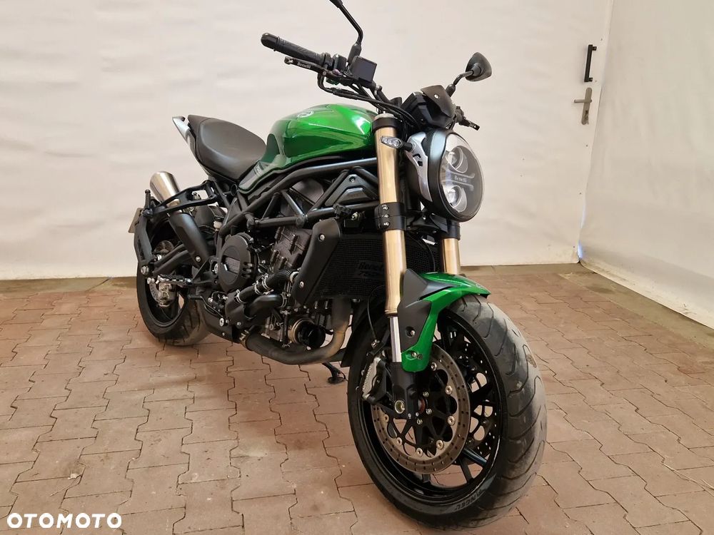 Benelli 752 S - 1