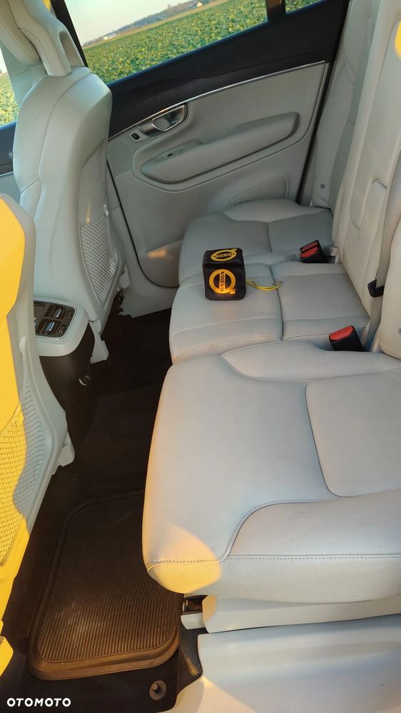 Volvo XC 90 T6 AWD Momentum 7os - 37
