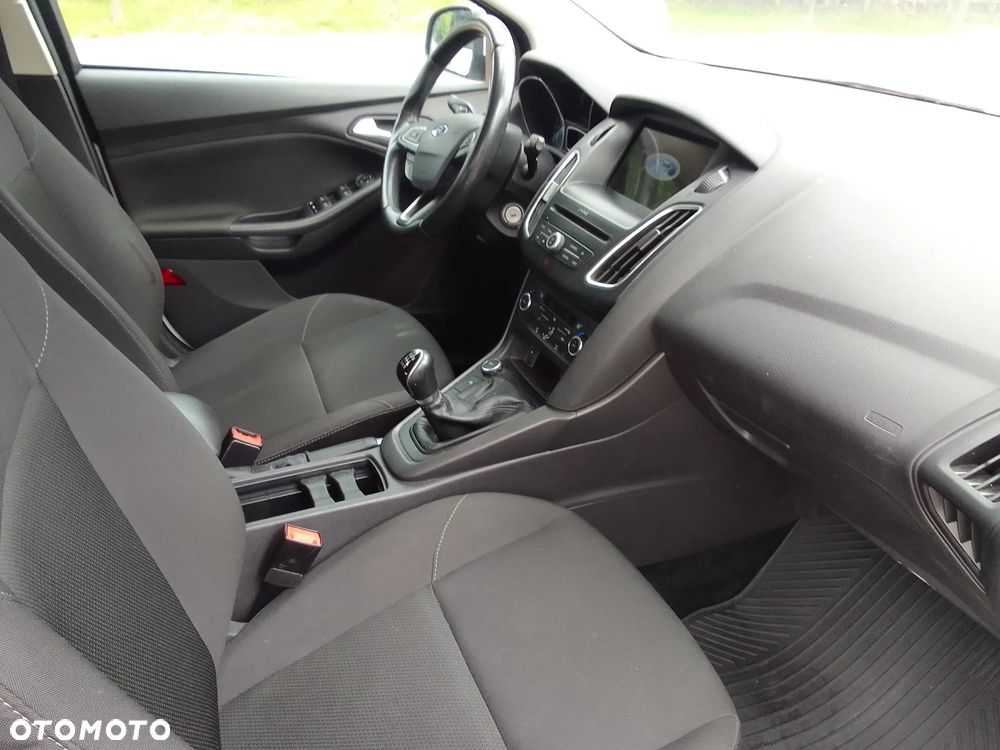 Ford Focus - 16
